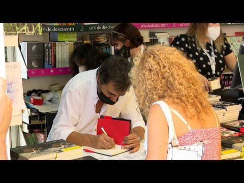 La Reina Letizia inauguró la Feria del Libro de Madrid en el Parque del Retiro | ¡HOLA! TV