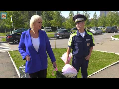 Роды на парковке: в Абакане автополицейский помог появиться на свет малышке прямо в салоне машины