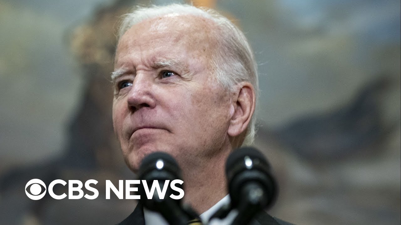 Appeals court temporarily halts Biden's student debt relief plan
