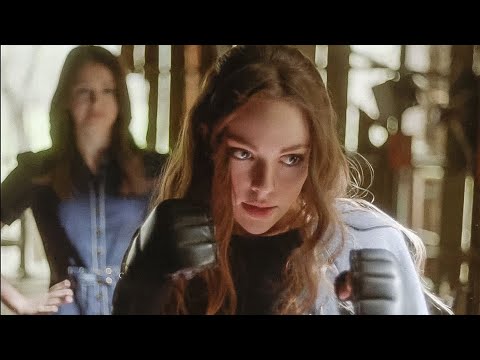 Legacies 3x14 Hope’s negative emotions. Boxing scene. Josie and Hope