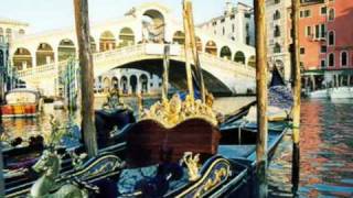 Serge Reggiani: ''Venise n'est pas en Italie'' (C. Lemesle/ C. Piget), 1979