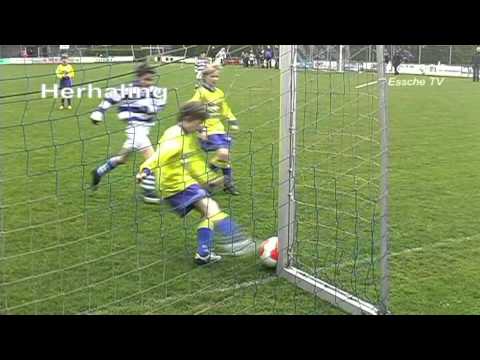 2012 04 29 Essche Boys E2 Kampioen