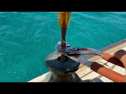 S1 E8 Servicing my 1968 bronze winches (Bahamas)