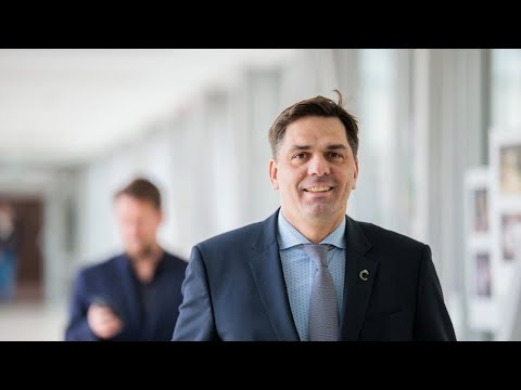 Adomavičius ragina kultūrininkus suprasti, kad „Nemuno aušra“ neprorusiška: baikim šį karą