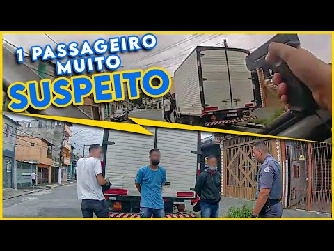 UM DELES SE PASSA POR FUNCIONÁRIO, SABE DIZER QUAL?