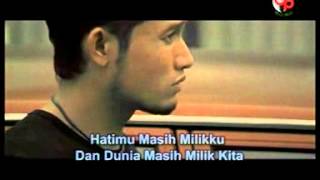 Download lagu saat dunia masih milik kita mp3