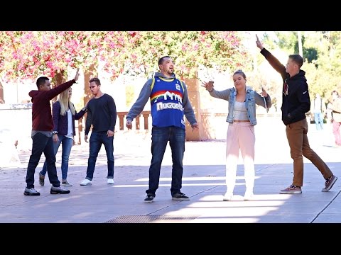 MANNEQUIN CHALLENGE IN PUBLIC PRANK!!