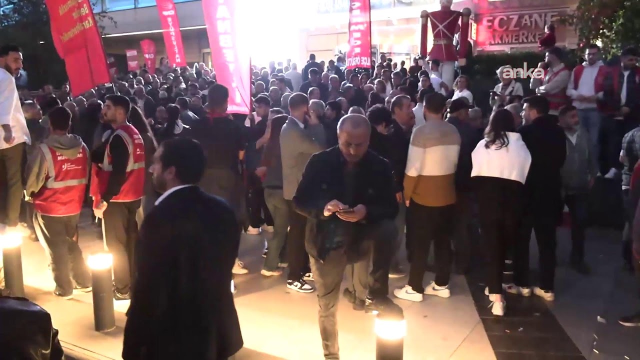 CHP İstanbul İl Başkanlığı'nın yürüyüşüne polis engeli / İstanbul #Canlı