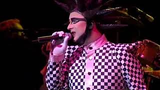 CULTURE CLUB (BOY GEORGE Y SU DOBLE) - Do you really want to hurt me? y Black comedy