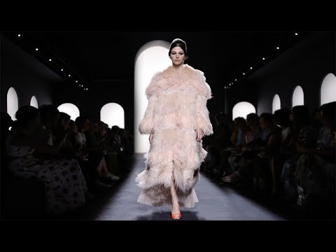 Fendi - HD | Haute Couture | Fall/Winter 2018/19 | Official Edit