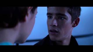 'The Giver' Clip: "Rescue Gabe" with Brenton Thwaites and Odeya Rush