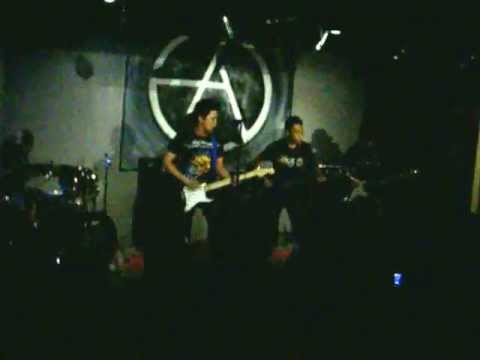 Kings & Queens-Wicked Wires