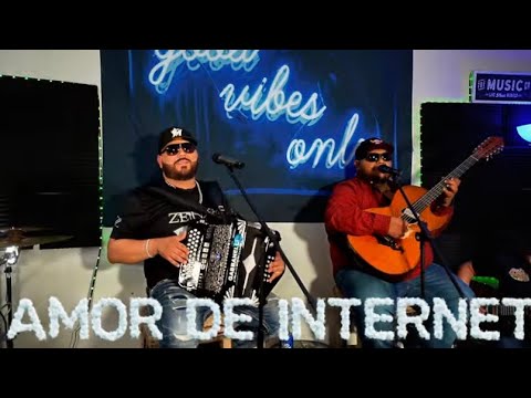 Grupo Zenzio  "Amor de internet" Ft:  Cristian Dimas