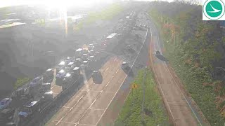 Crash closes I-77 North at Fleet Avenue in Cleveland