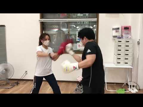Boxing combo　ジャブ・右アッパー・左フック・右ストレート・左アッパー