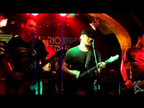Never Been Famous - Obsolete (live)