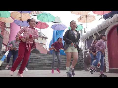 Rayvelin Dan Ayundi Dance Crew 180818 #Rayvelin #dance #ayundi #viral #hits