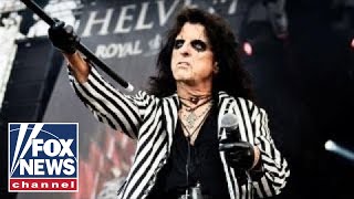 Alice Cooper says faith helped him overcome his alcoholism