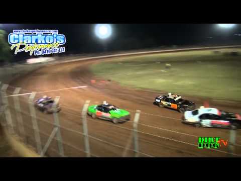 Modified Production - Heat 9 - Kingaroy Speedway - 30.09.12
