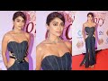 Gorgeous Shriya Saran Arrived At Golden Glory Awards