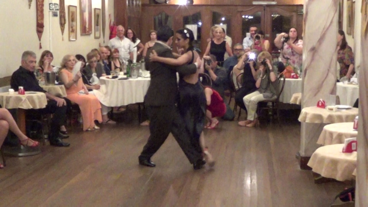 Pablo Martinez & Veronica Rue Tango "Amarras" D' Arienzo - Maure Jueves(08-12-16) 1/4