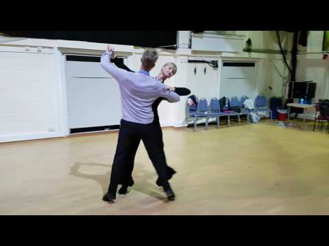 2016 2017 Beginners Waltz, Hesitation Change Option