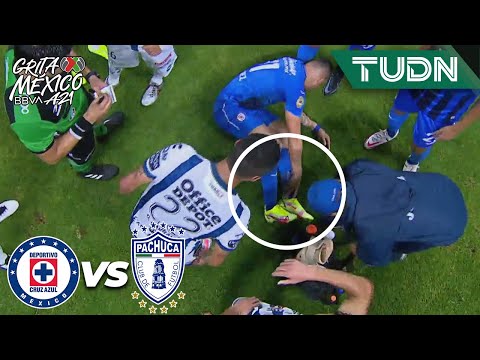 Was it a red shirt? They hit 'Cabecita' | Cruz Azul 0-0 Pachuca | Grita México BBVA AP2021 J7 | TUDN