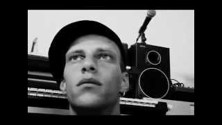 D-Razor sings Wen A Womens Fed Up Cover from RKelly