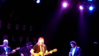 Willie Nelson Cleveland 2011 - You Don't Think I'm Funny Anymore