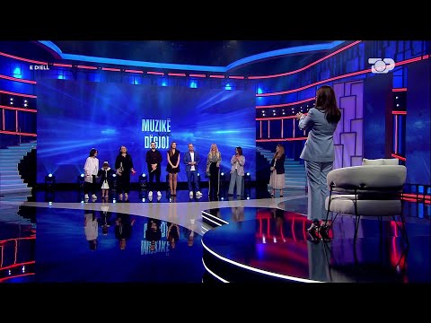 Historia prekëse e Fiori Dardhës me këngëtarin shqiptar: Tani që të takova... -  E Diell