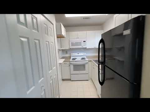 Beautiful 2 Bed / 2 Bath Brick Condo ⭐ property video