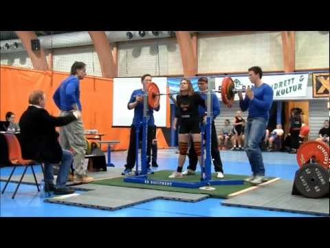 Woman master1 powerlifting