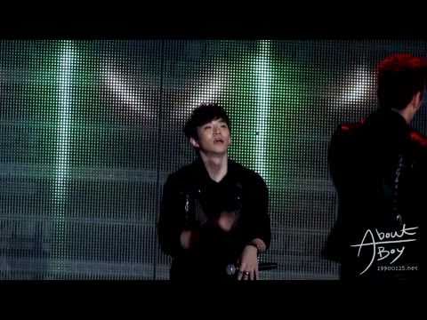 [FANCAM] 110402 Cyworld Festival - 10 out of 10 (Junho)