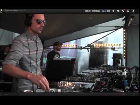 Awekening 2014 // Bart Skils playing Ant Brooks, Roy RosenfelD - Nation (D-Deck Remix)