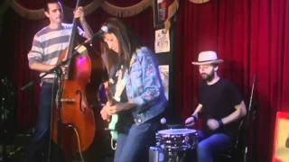 Rosie Flores "You Tear Me Up!"