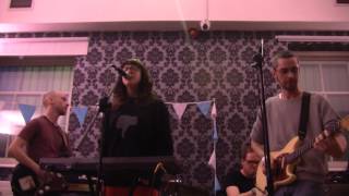 TIGERCATS - Sleeping in the backseat (Live @Wales Goes Pop -Cardiff-) (4-4-2015)