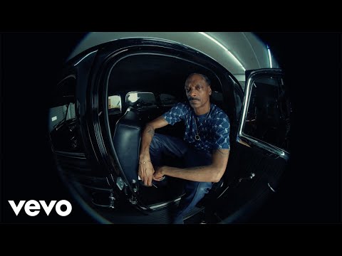 Snoop Dogg, October London - Iz It A Crime? (Visualizer)