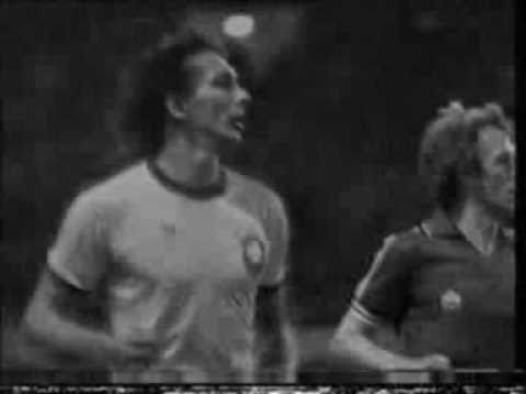 Eder curve shot vs. England 1981 (Brazil x England friendly)