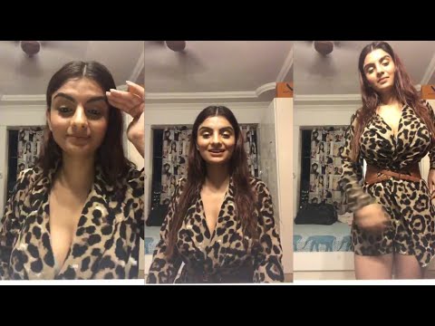 download lagu mp3 mp4 Anveshi Jain, download lagu Anveshi Jain gratis, unduh video klip Anveshi Jain