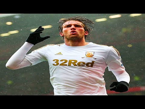 Best Striker in The World For Exactly 38 Games💀