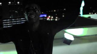 Can&#39;t bring me down. &quot;Official Video&quot;