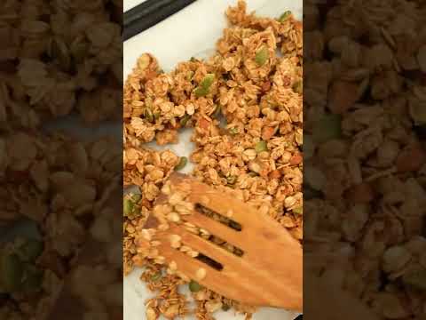 Homemade Peanut Butter Granola Recipe by Zoe.