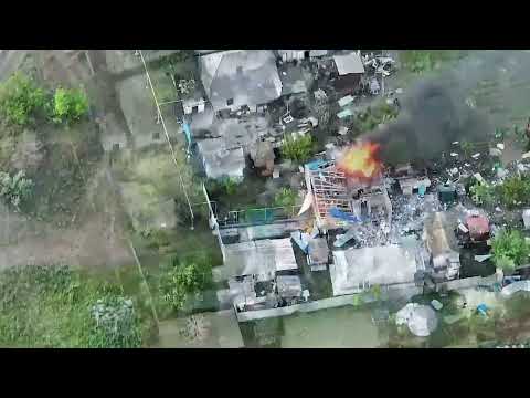 Ukrainian SSO showing artillery strikes on a Russian 120mm mortar position near Severodonetsk.