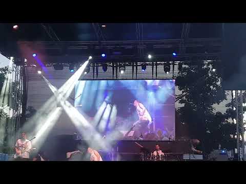 VAZZ live z bandom Ljubljana 2022 majske igre