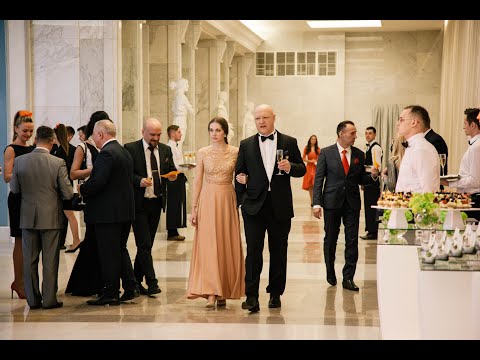 СКВОЗЬ ЧЕРНОЕ СТЕКЛО - трейлер