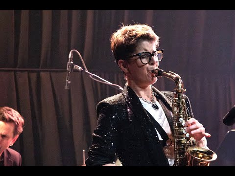 Zurich Jazz Orchestra feat. Karolina Strassmayer - «St. Louis Blues» (W. C. Handy, arr. Gil Evans)