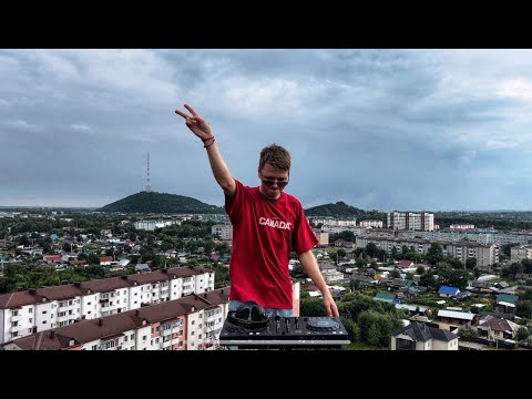 deep house on kazachaya sopka