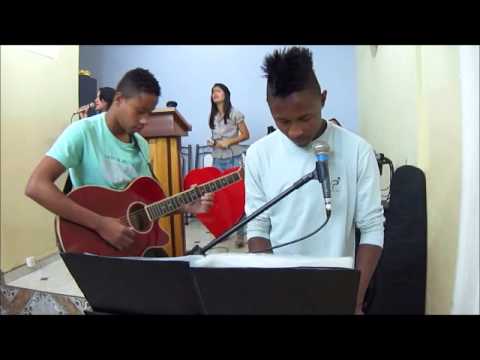 Quadrangular Vera Cruz.....B.H...MG.....24 Agosto 2012 - Louvor - Fortalecimento Espiritual..