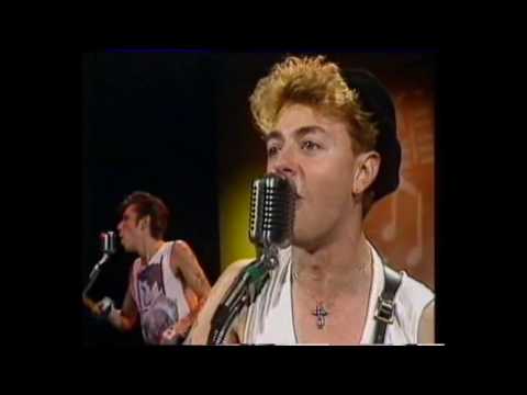 Stray Cats - Rock This Town Live on Switch