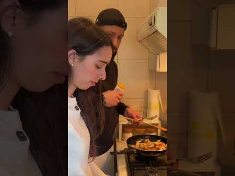 Potete confermare? 🥲 #coppie #fidanzati #relazioni #convivenza